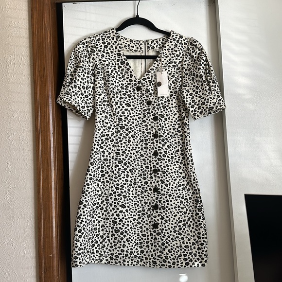 Moon River Denim Leopard Print Dress NWT - Picture 2 of 5